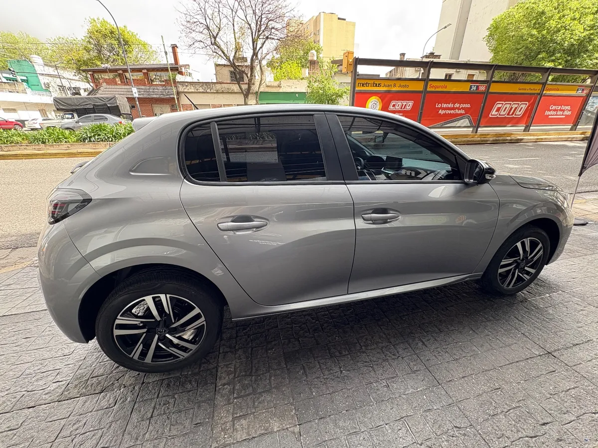 Peugeot 208 5P 1,6 Allure Mt5 2025 — foto 8