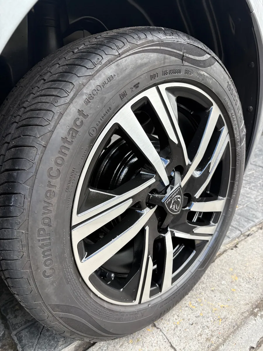 Peugeot 208 5P 1,6 Allure Mt5 2025 — foto 17