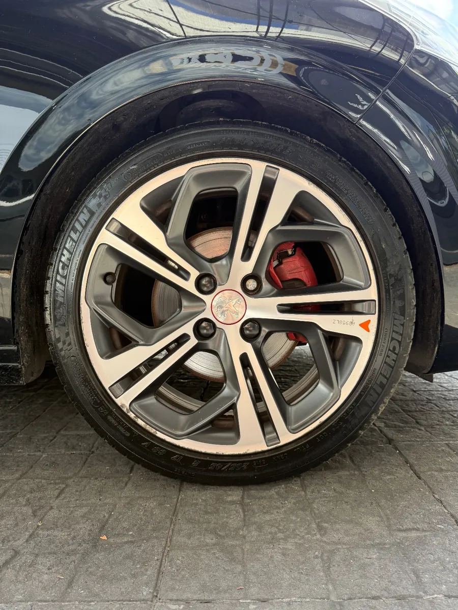 Peugeot 208 5P 1,6 THP Gt 2017 — foto 17