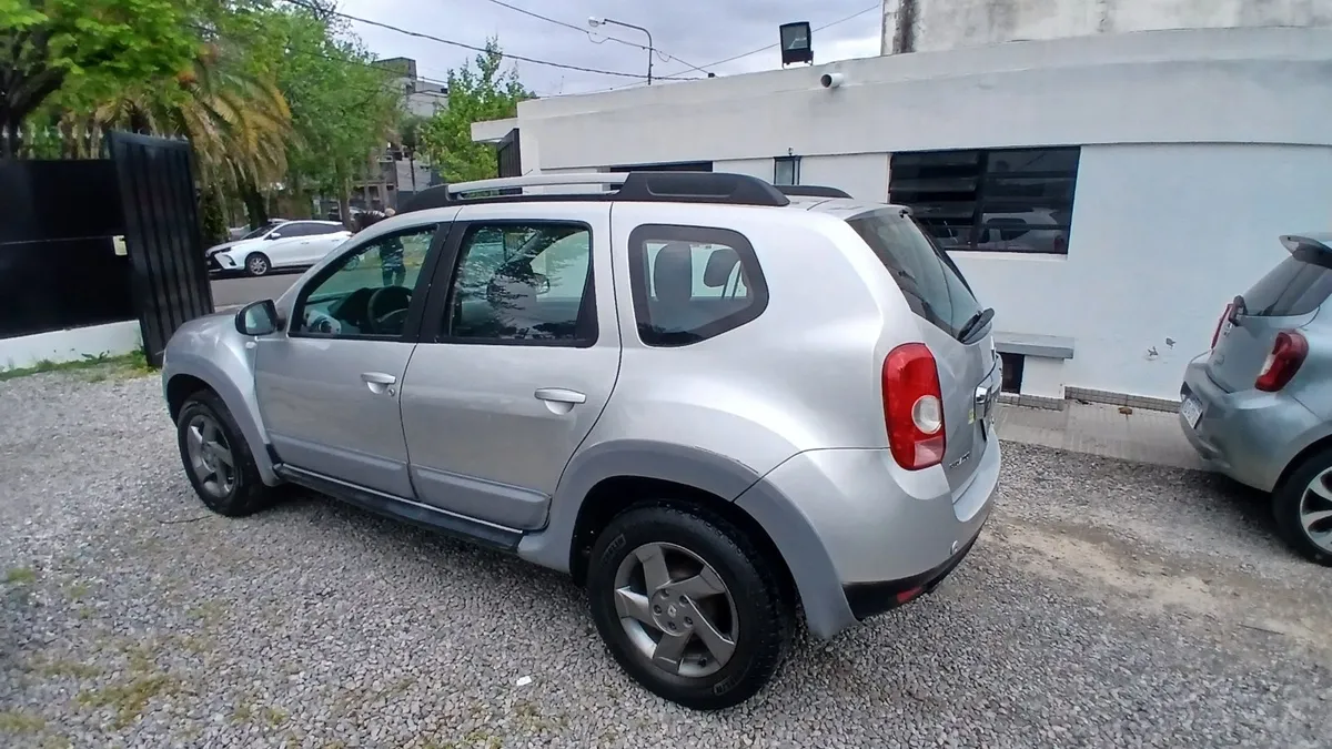 Renault DUSTER 5P 2,0 4X4 Los Pumas — foto 2