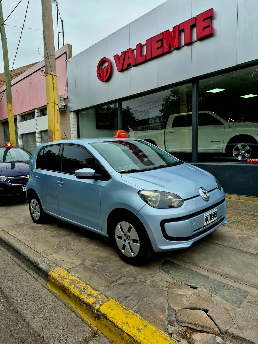 Volkswagen UP! 5P 1,0 Highline — foto 5