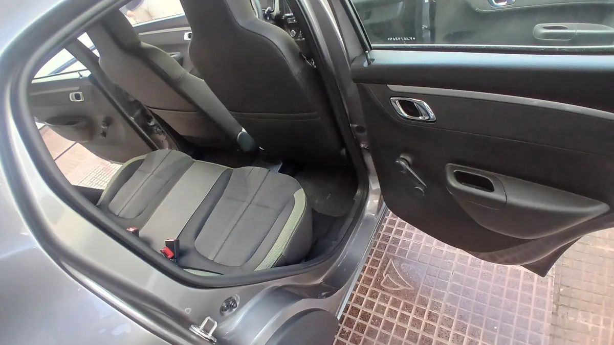 Renault KWID 5P 1,0 Outsider — foto 16