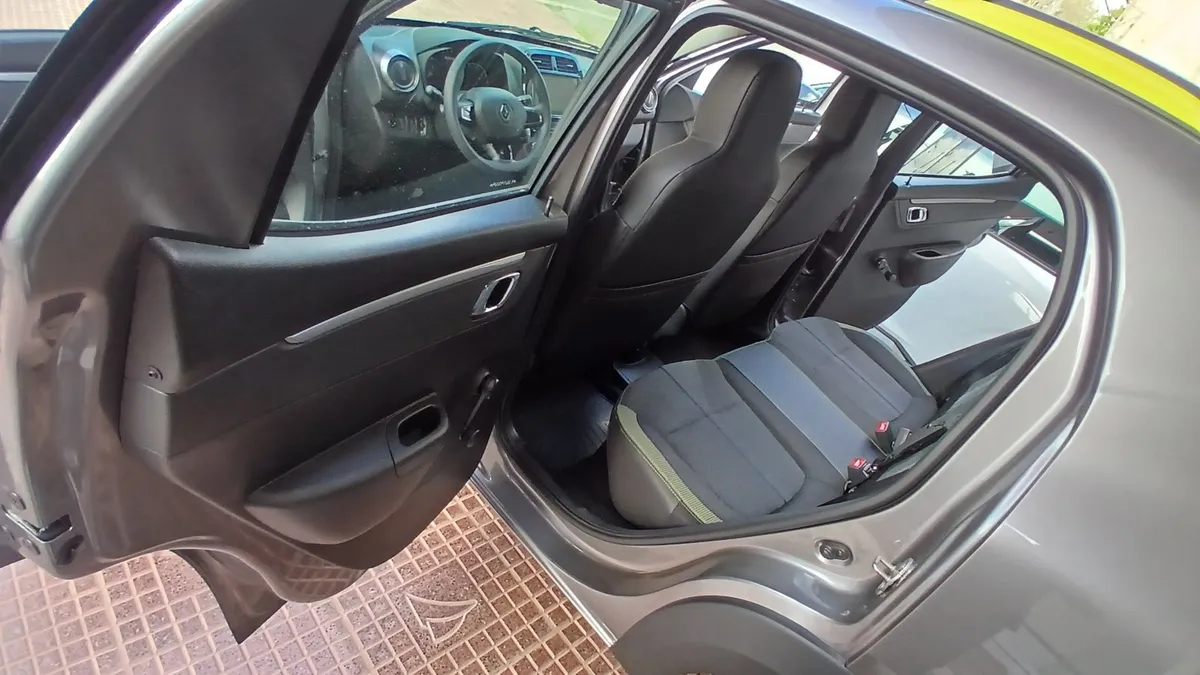 Renault KWID 5P 1,0 Outsider — foto 17