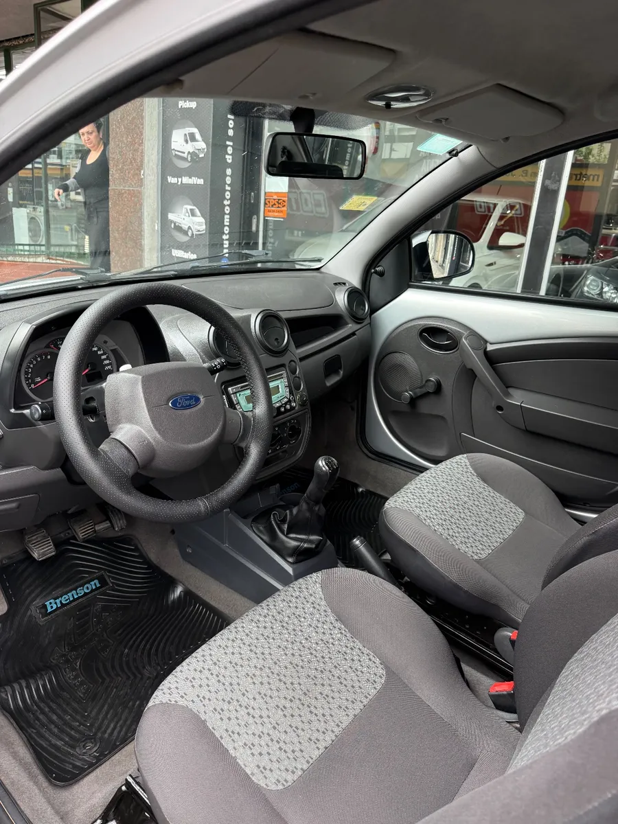 Ford KA Fly viral 1.6L — foto 12