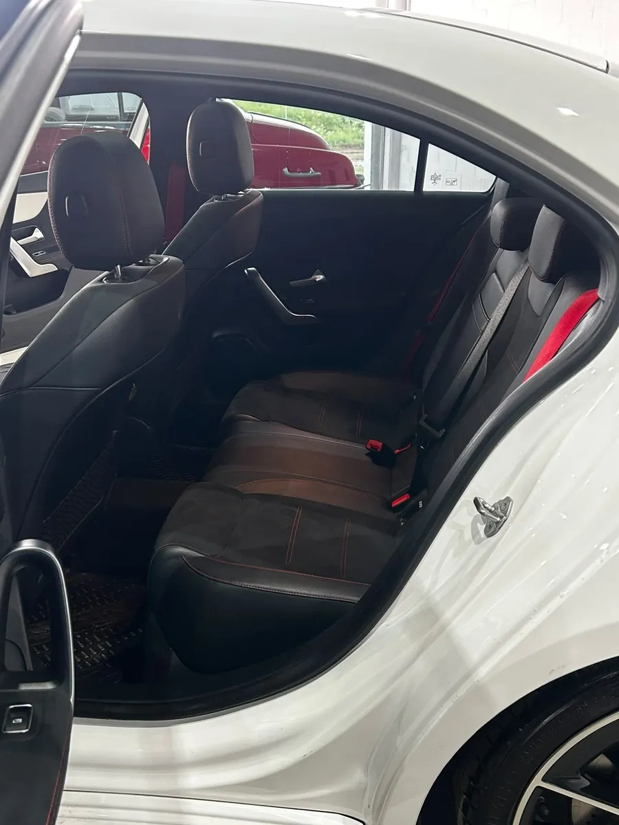 Mercedes-Benz A35 AMG — foto 6
