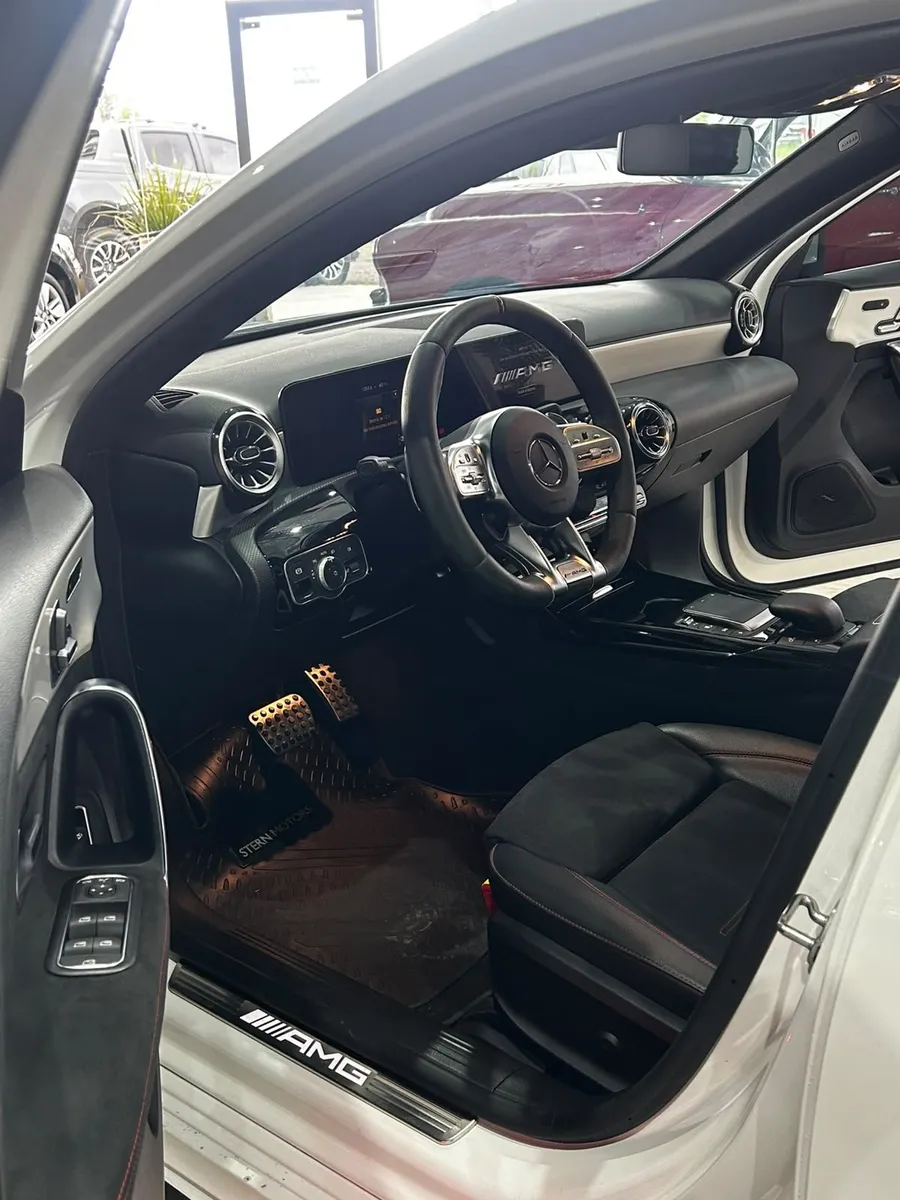 Mercedes-Benz A35 AMG — foto 9