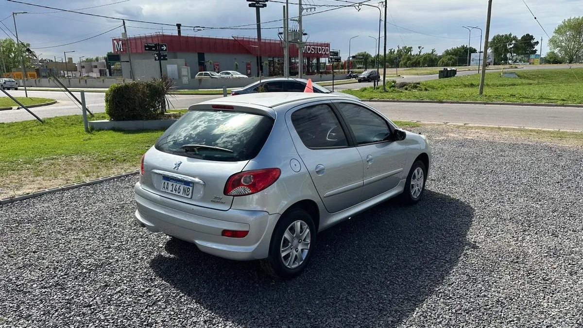 Peugeot 207 5P 1,4 Allure Compact Seg — foto 2