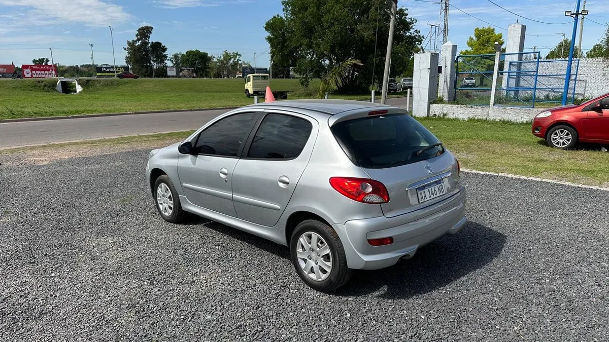 Peugeot 207 5P 1,4 Allure Compact Seg — foto 3
