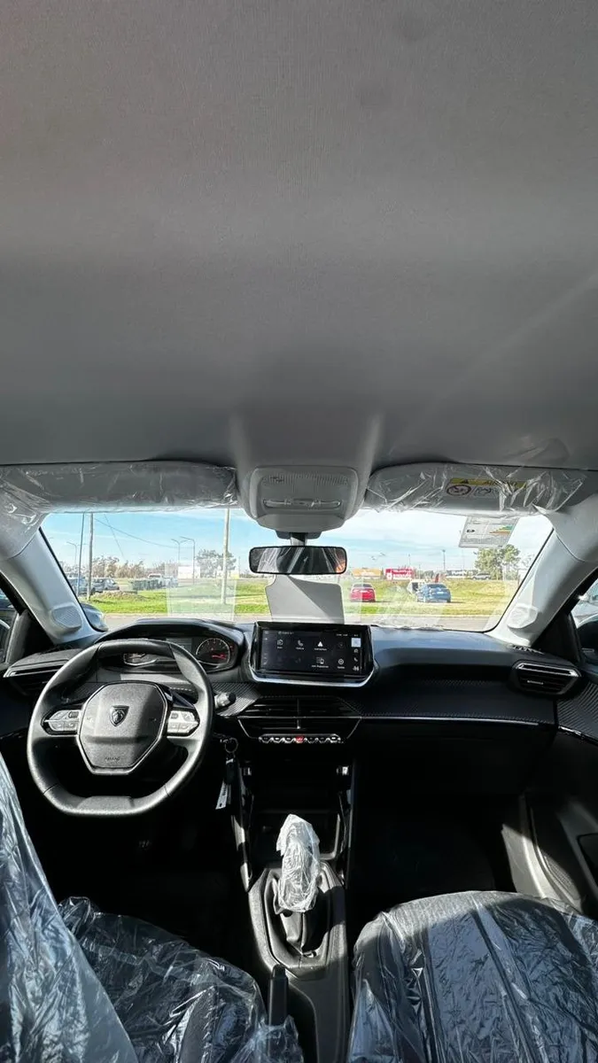 Peugeot 208 5P 1,6 Allure — foto 7