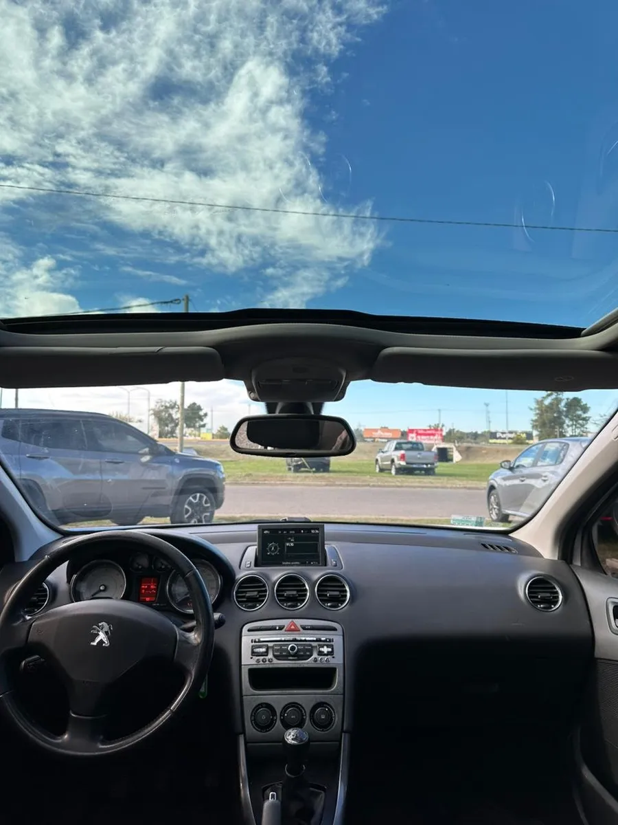 Peugeot 308 5P 1,6 Diesel Allure Nav — foto 10
