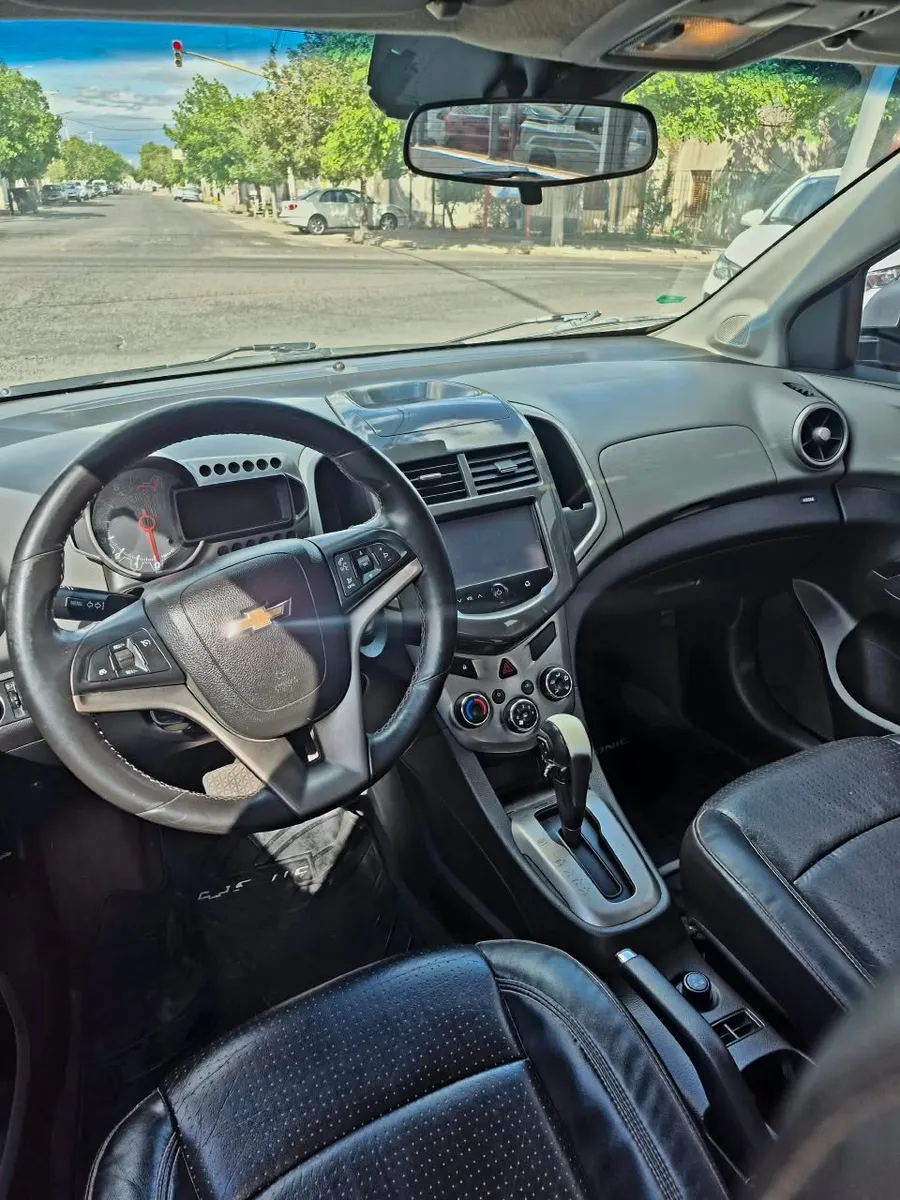 Chevrolet SONIC 5P 1,6 16V Ltz — foto 2