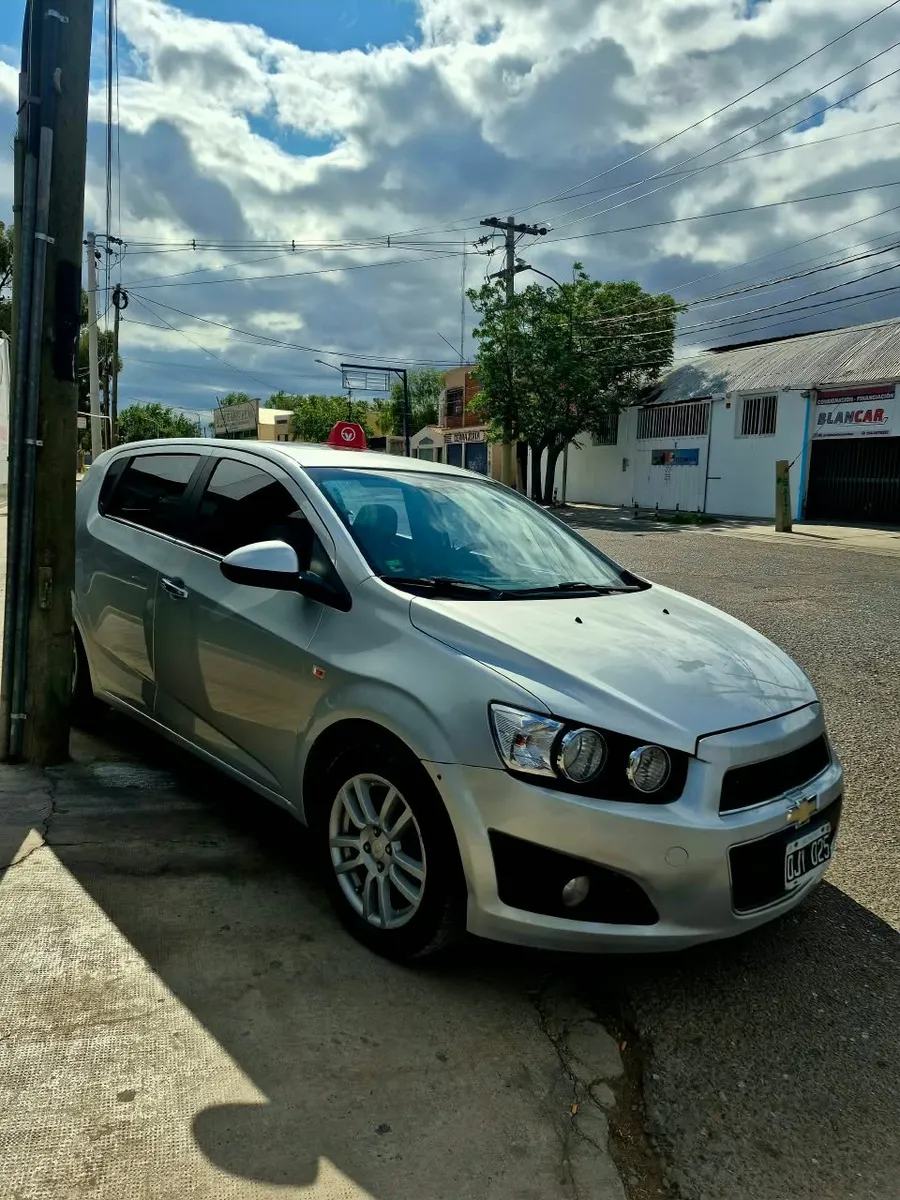 Chevrolet SONIC 5P 1,6 16V Ltz — foto 4