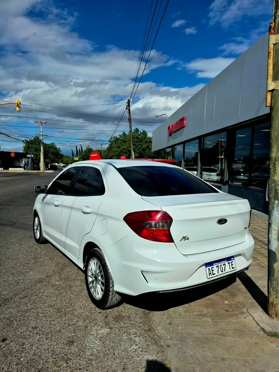 Ford KA 5P 1,5 16V Sel — foto 2