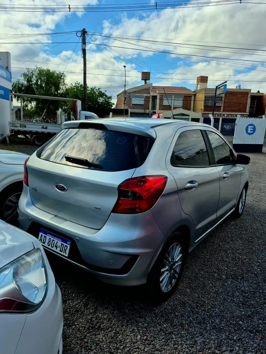 Ford KA 4P 1,5 16V Se — foto 4