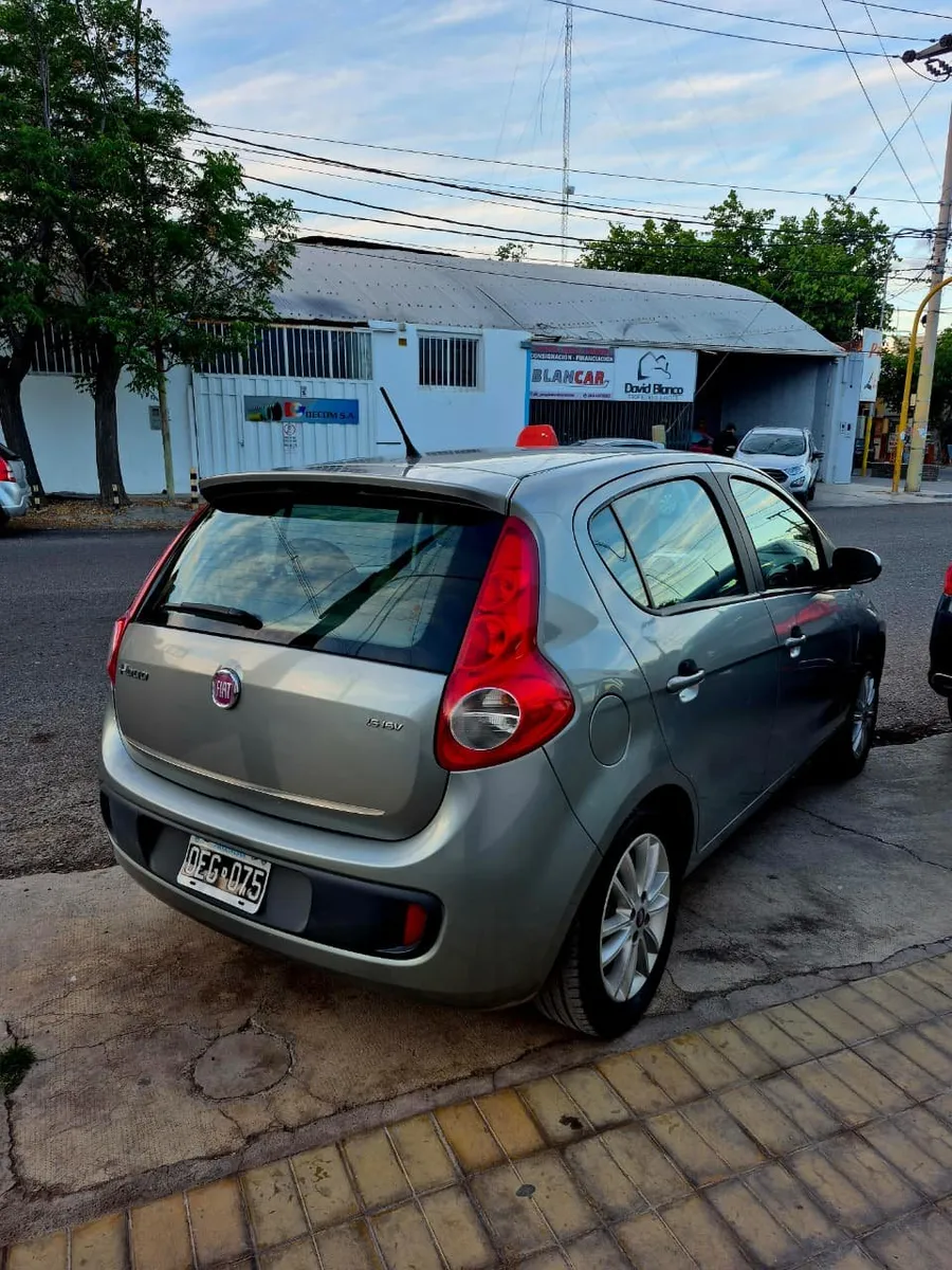 Fiat PALIO 5P 1,6 Essence — foto 2