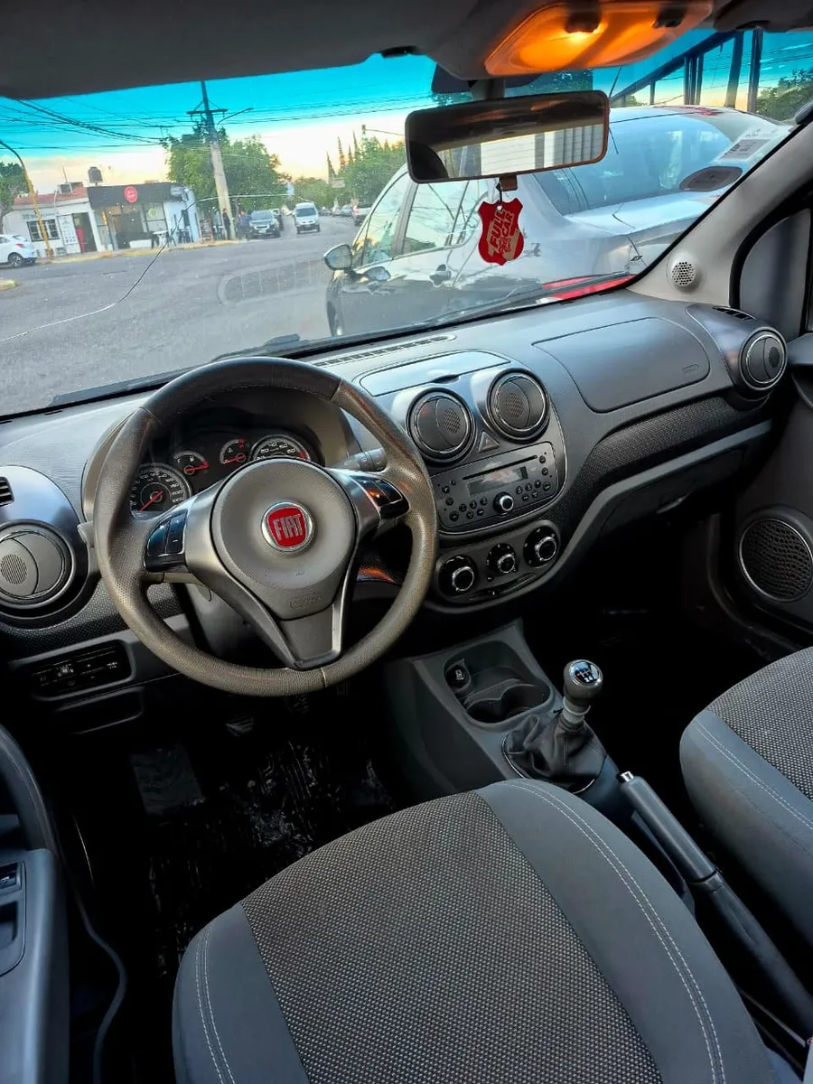 Fiat PALIO 5P 1,6 Essence — foto 5