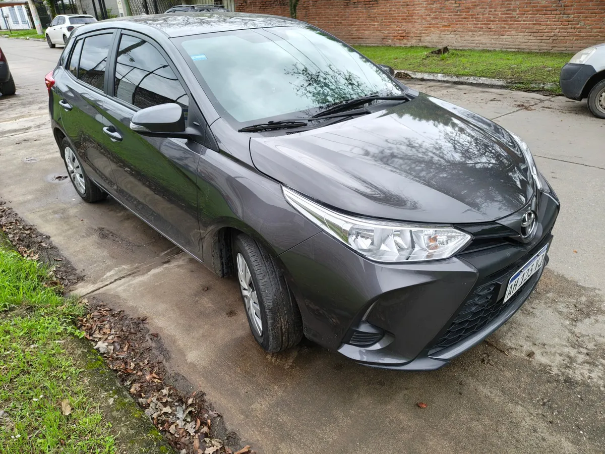Toyota YARIS 5P 1,5 Xs CVT 2023 — foto 3