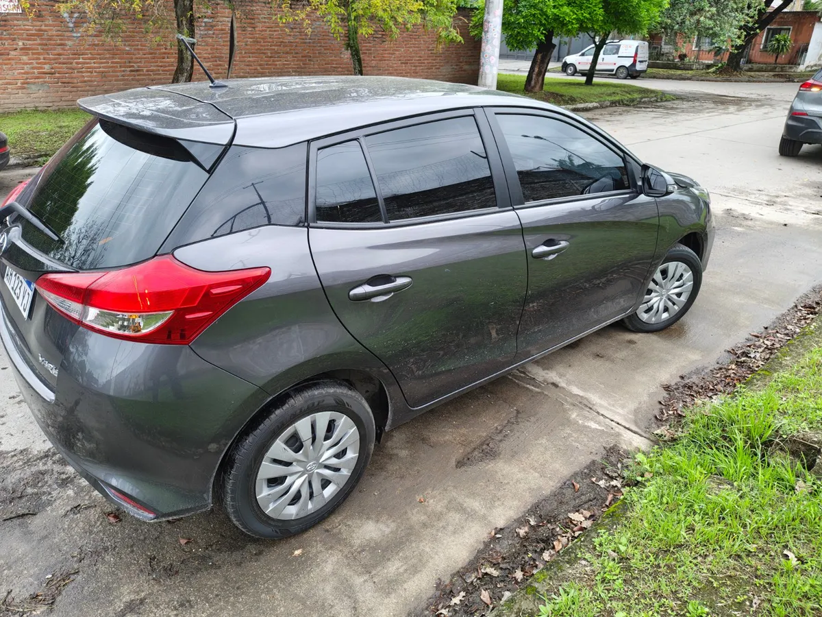 Toyota YARIS 5P 1,5 Xs CVT 2023 — foto 4