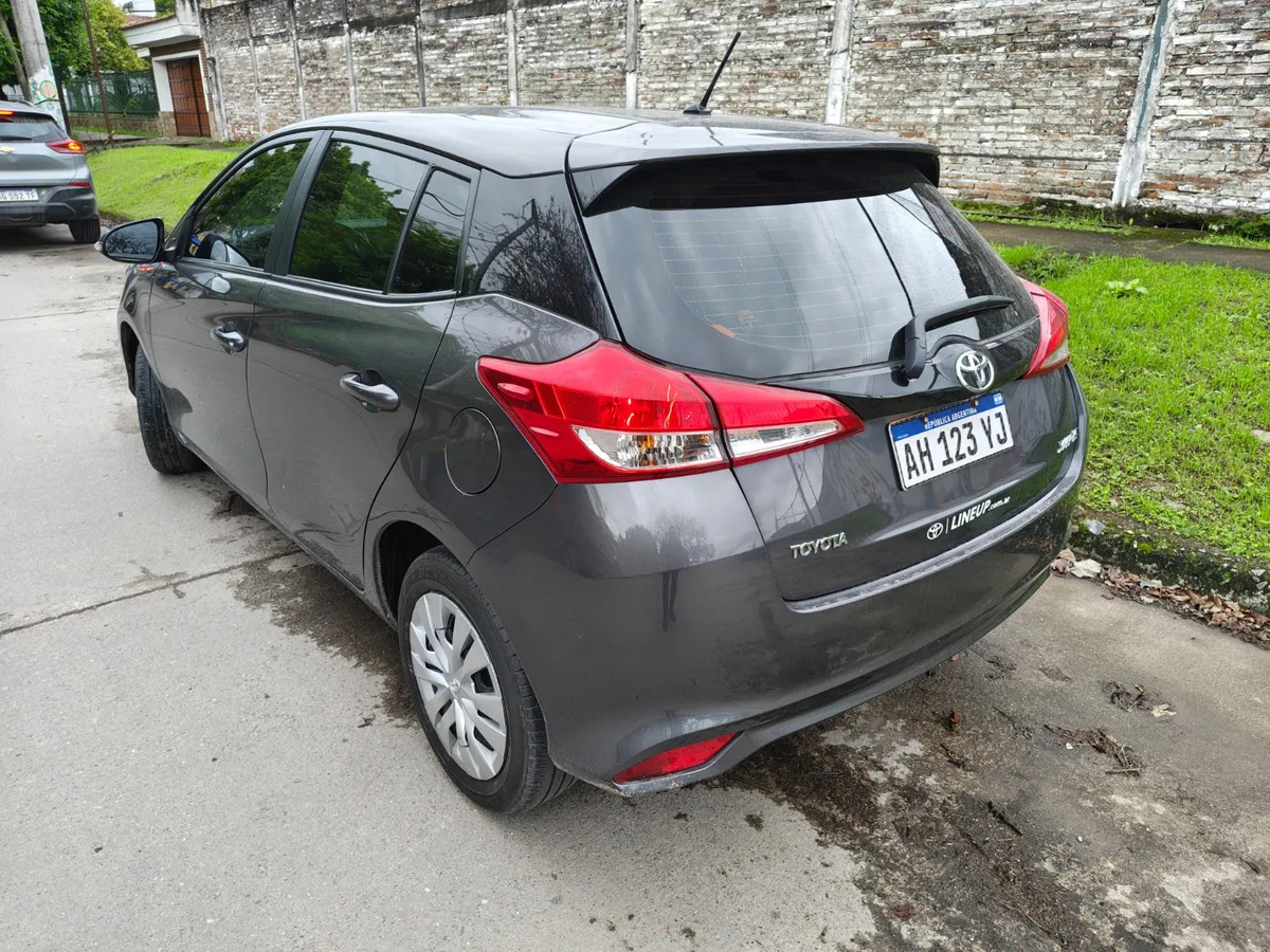 Toyota YARIS 5P 1,5 Xs CVT 2023 — foto 5