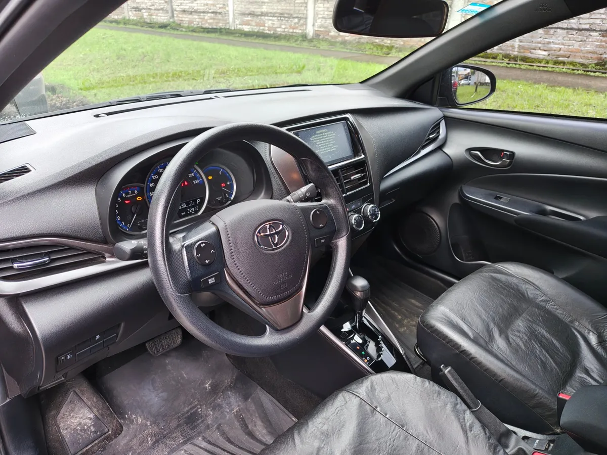 Toyota YARIS 5P 1,5 Xs CVT 2023 — foto 7