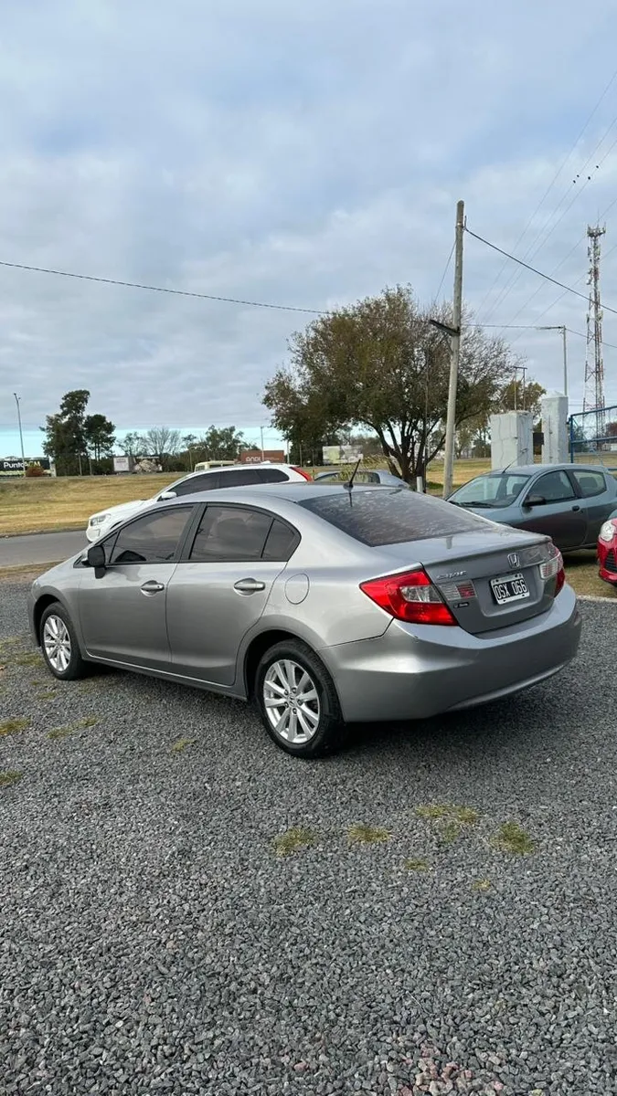 Honda CIVIC 4P 1,8 Lx S AT — foto 7