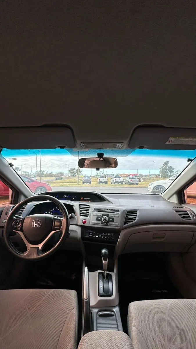 Honda CIVIC 4P 1,8 Lx S AT — foto 8