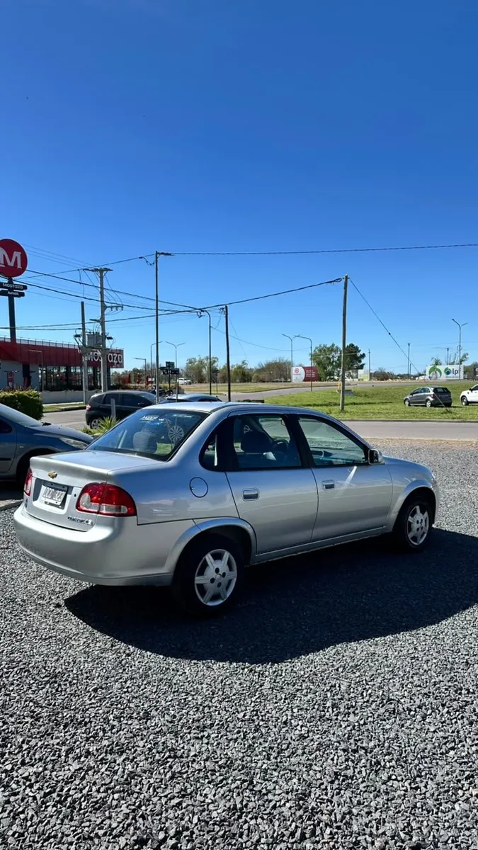 Chevrolet CLASSIC 4P 1,4 Ls — foto 5