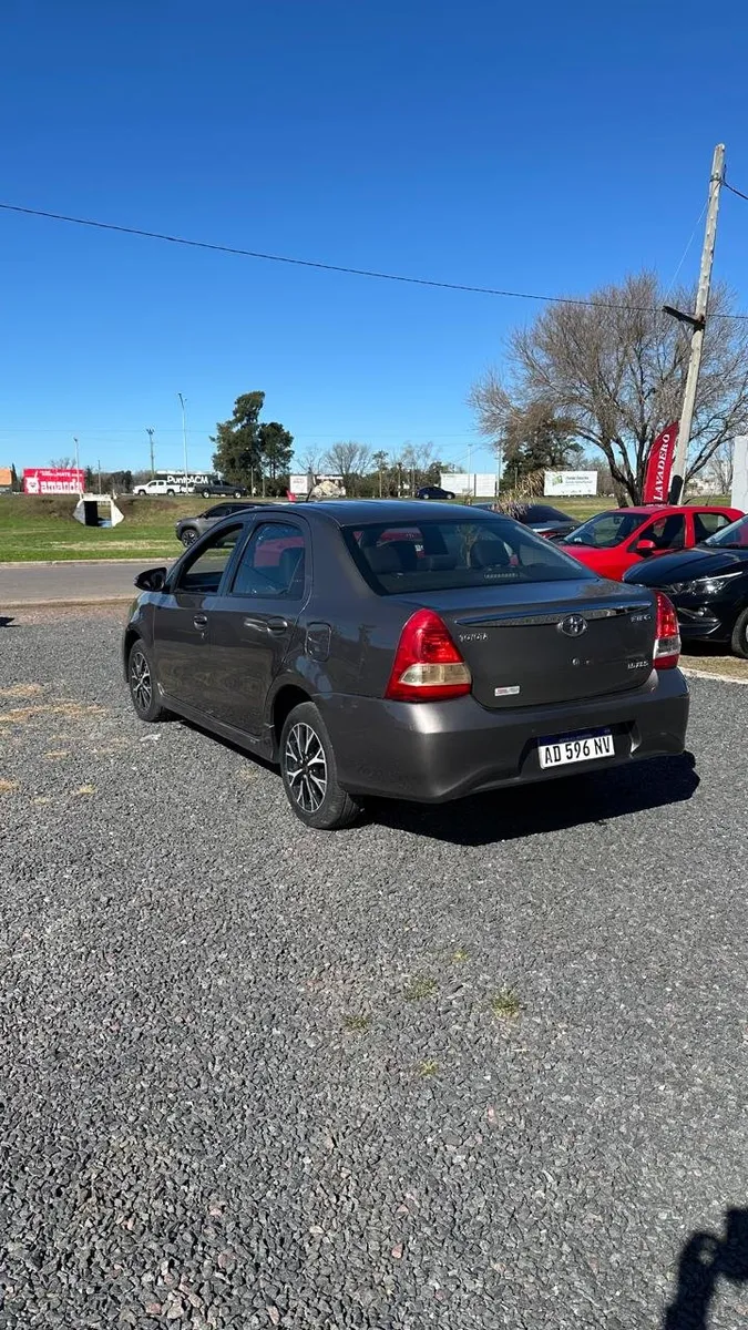 Toyota ETIOS 4P 1,5 Xls — foto 6