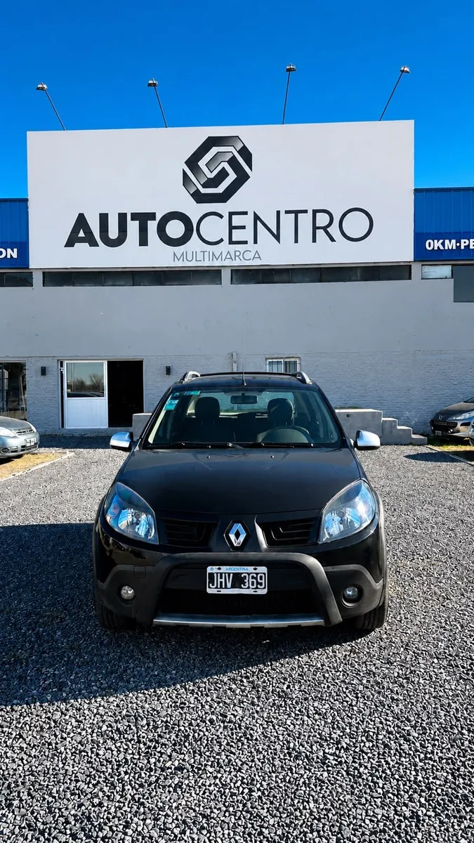 Renault SANDERO STEPWAY 5P 1,6 16V Confort 2011 — foto 2
