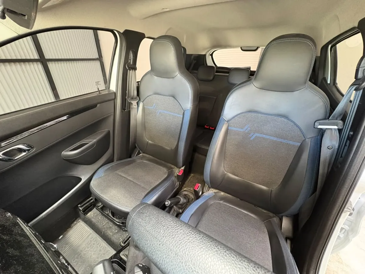 Renault KWID 1.0 Iconic — foto 15
