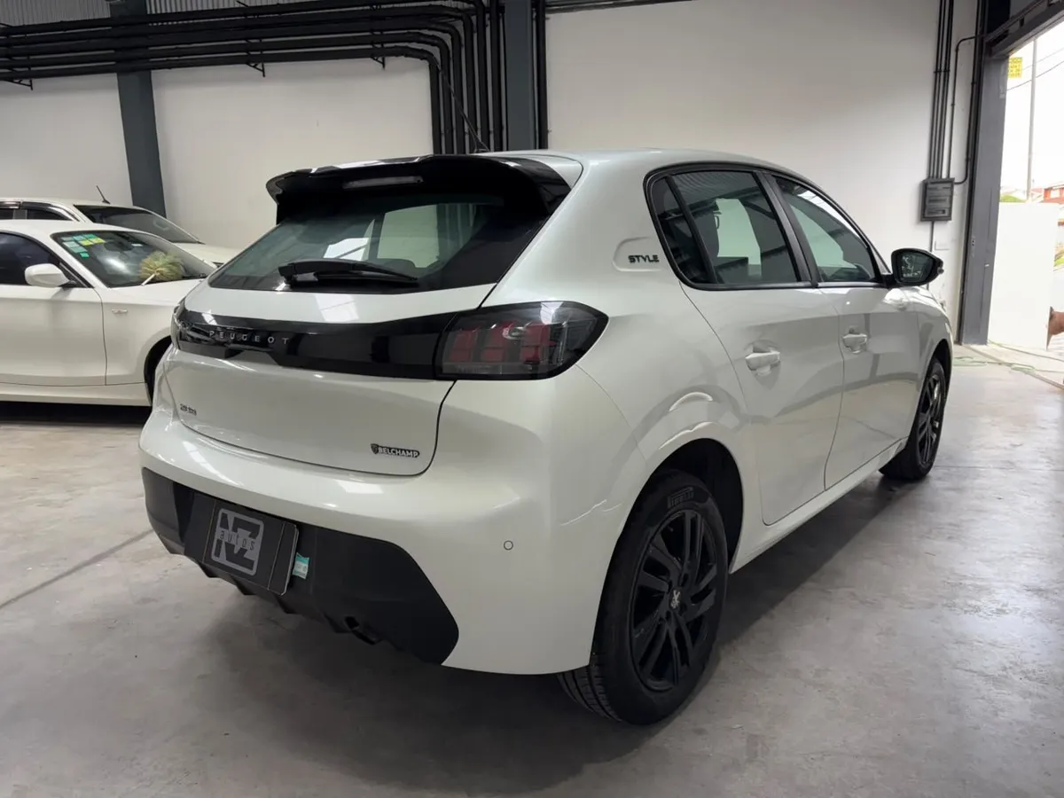 Peugeot 208 1.6 Style — foto 8