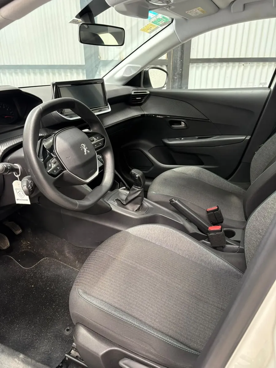 Peugeot 208 1.6 Style — foto 16
