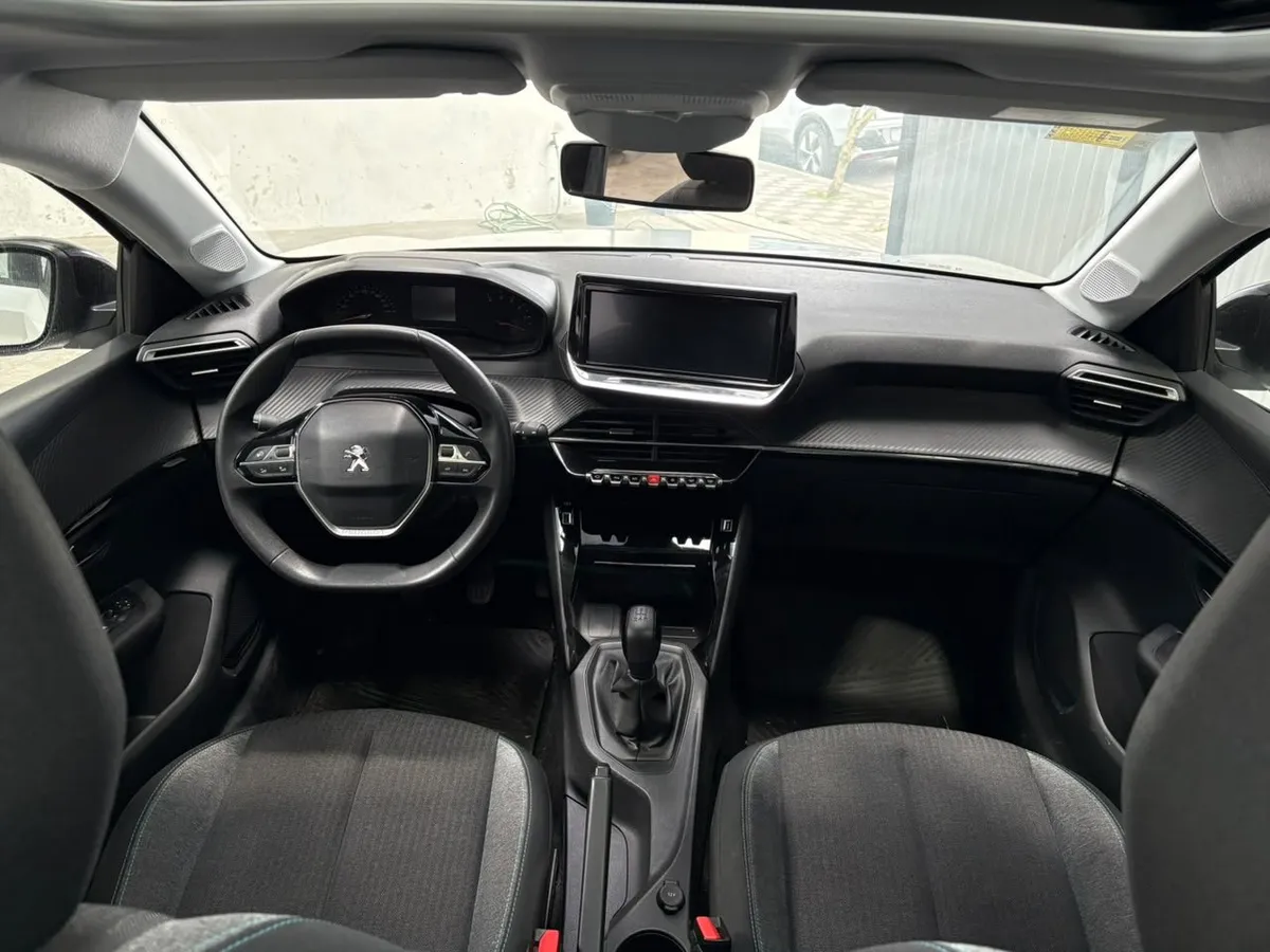 Peugeot 208 1.6 Style — foto 18