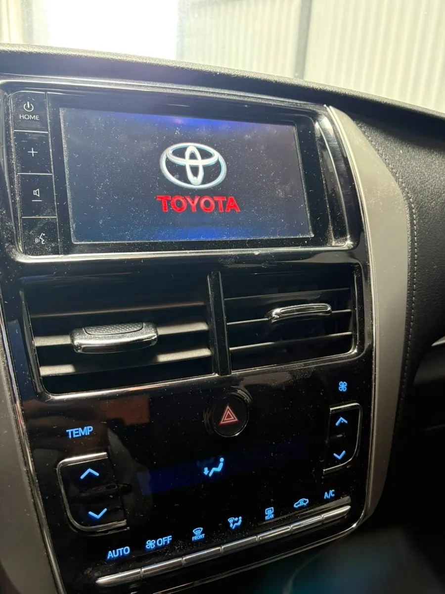 Toyota YARIS 1.5 XLS CVT — foto 19