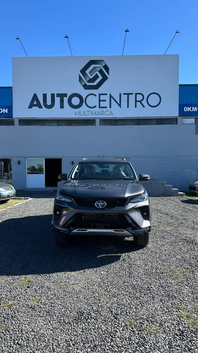 Toyota HILUX SW4 5P 2,8 Diesel Srx 4X4 7a AT — foto 3