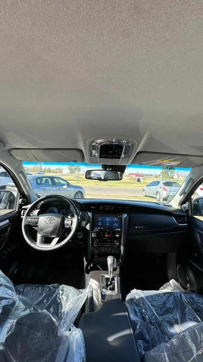 Toyota HILUX SW4 5P 2,8 Diesel Srx 4X4 7a AT — foto 8