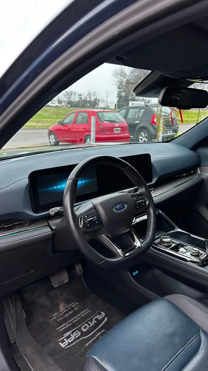 Ford TERRITORY 5P 1,8 T At7 Titanium 2024 — foto 6
