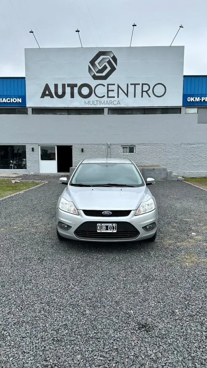 Ford FOCUS 4P 2,0 Trend Exe — foto 2