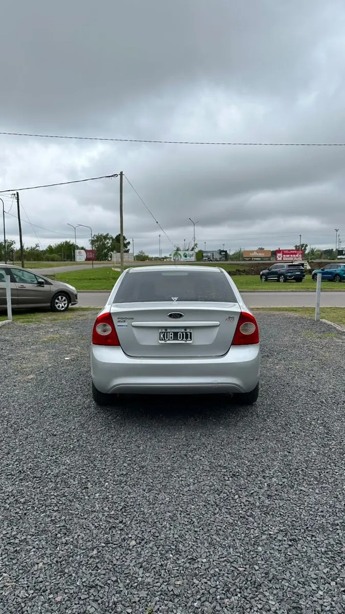 Ford FOCUS 4P 2,0 Trend Exe — foto 5