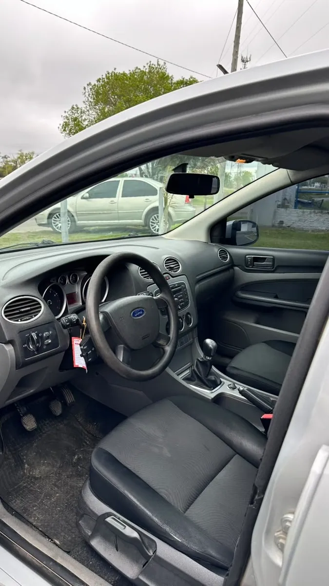 Ford FOCUS 4P 2,0 Trend Exe — foto 7