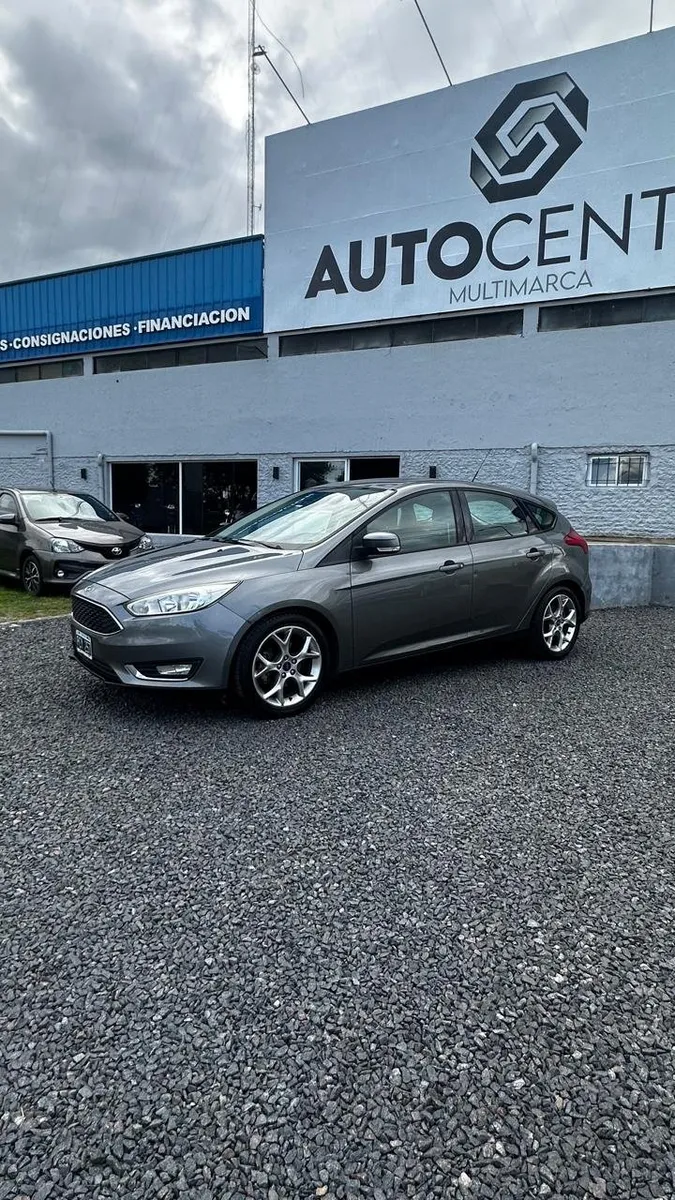 Ford FOCUS KINETIC DESIGN ATTRACTION 5P 2,0 Se Plus 2016 — foto 6