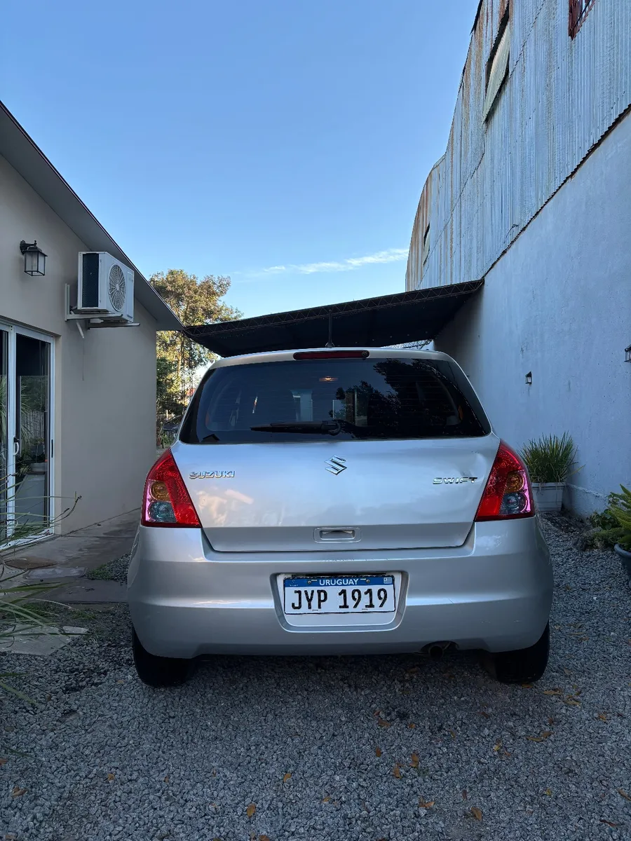 Suzuki SWIFT 5P 1,5 — foto 4
