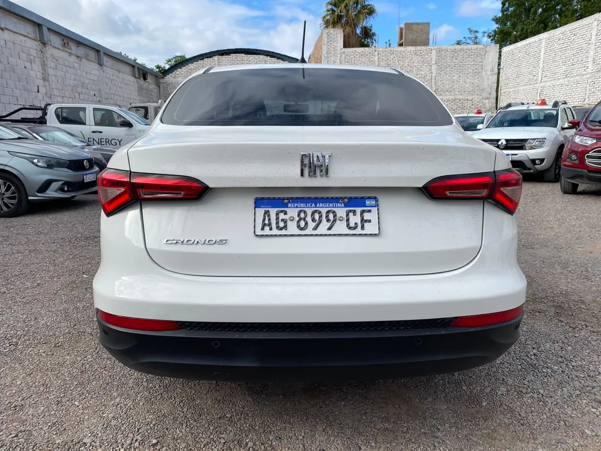 Fiat CRONOS 4P 1,3 Like Gse 2023 — foto 3