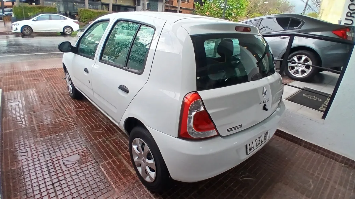 Renault CLIO MIO 5P 1,2 16V Confort ABS ABG — foto 6