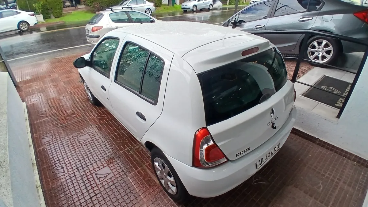 Renault CLIO MIO 5P 1,2 16V Confort ABS ABG — foto 8