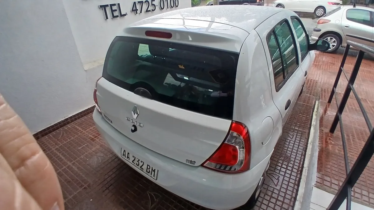 Renault CLIO MIO 5P 1,2 16V Confort ABS ABG — foto 9