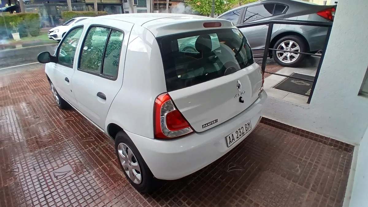 Renault CLIO MIO 5P 1,2 16V Confort ABS ABG — foto 10