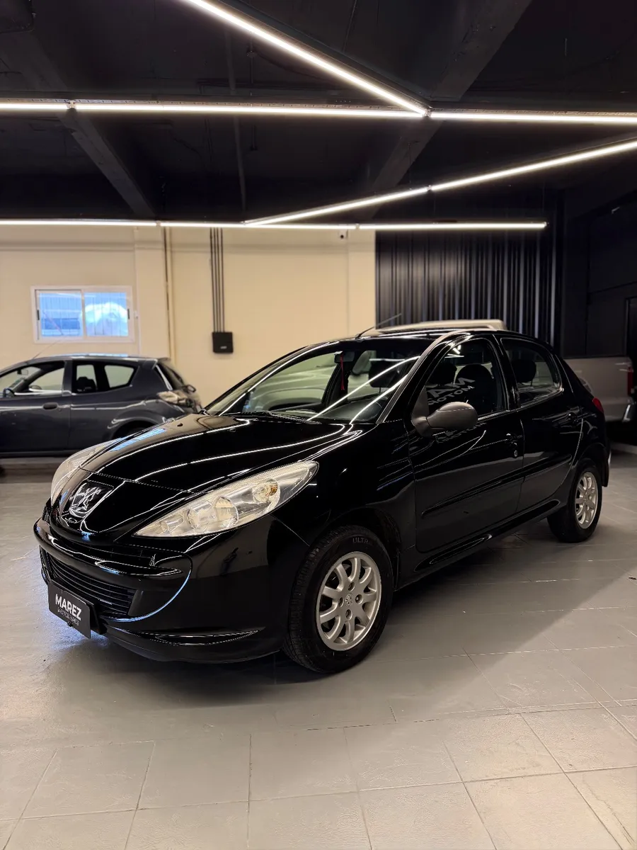 Peugeot 207 4P 1,4 Allure Compact Seg — foto 2