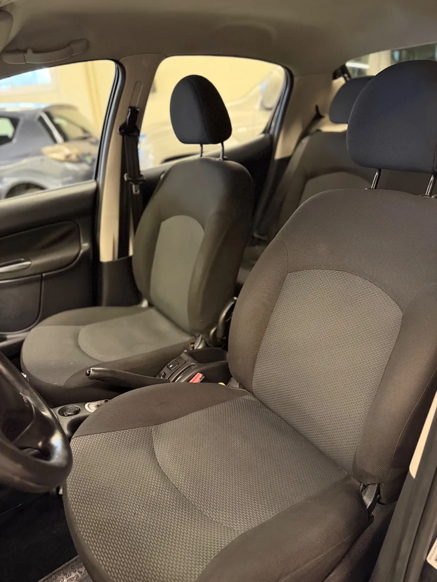 Peugeot 207 4P 1,4 Allure Compact Seg — foto 8