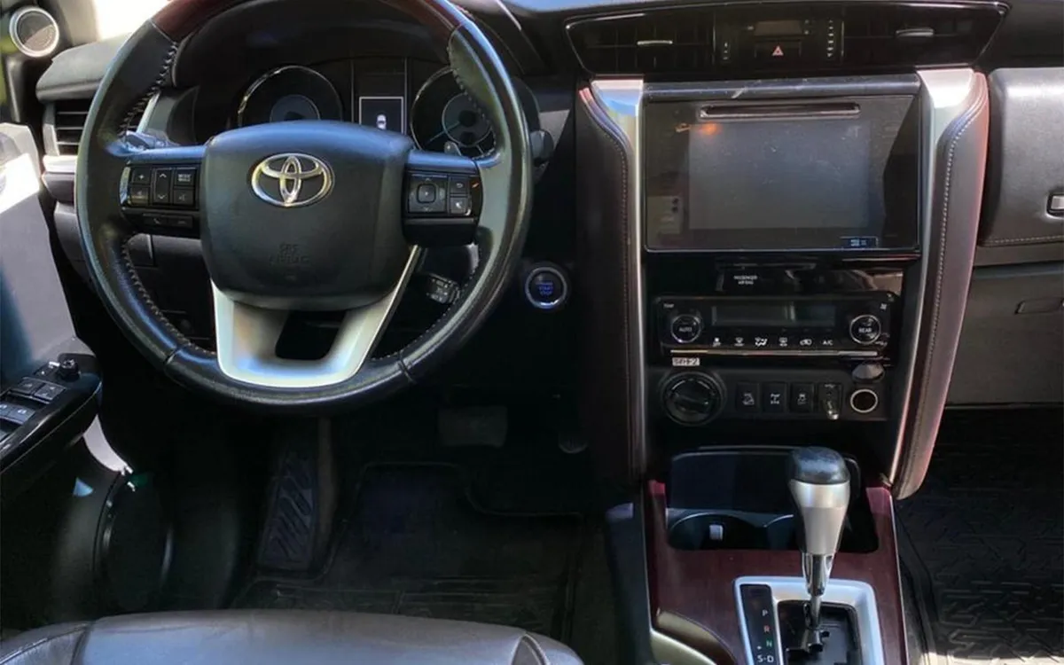 Toyota SW4 SRX 2.8 TDI 4x4 full — foto 2